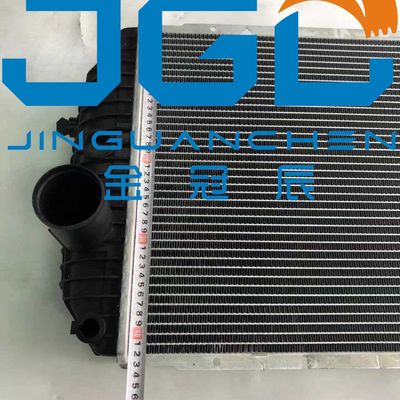 掘削機 E345d2 E349D2 ラジエーター 水タンク 372-8883 383-6407 3852618 3728885