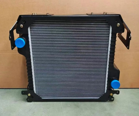 332/C8935 高品質の水用アルミプラスチックラジエーター 掘削機用