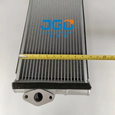 ラジエーターの掘削機の付属品PC120-8産業油圧オイル クーラー