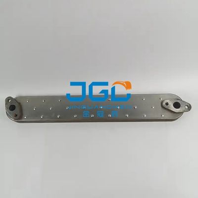掘削機オイル クーラーの中心6D16 6D17のステンレス鋼の掘削機の部品の予備品ME074442