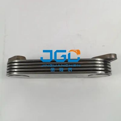 4D105掘削機のディーゼル機関は6134-61-2113 600-651-1421オイルの涼しい中心を分ける
