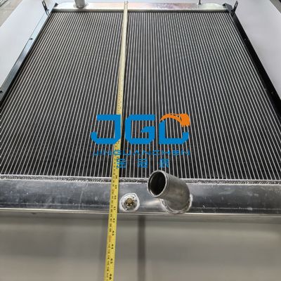機械類部品を設計するEC210水漕のラジエーターの掘削機の部品