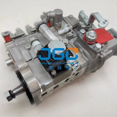 4D102掘削機のエンジン部分の高圧油ポンプ