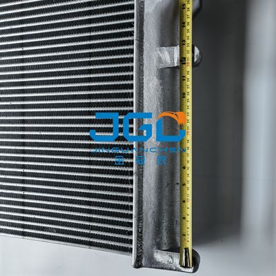 EX360-6掘削機の付属品のインタークーラー4463076の機械部品
