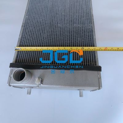 SK350-8機械部品のために適した掘削機の付属品YT05P00021F1タンク ラジエーター