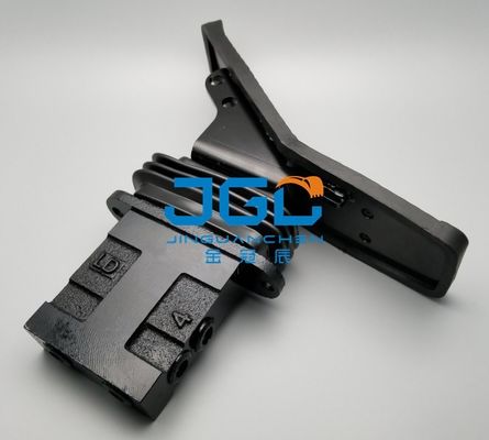 ペダル弁の油圧部品206-3336のエンジン部分E70B E120B E200B E320B