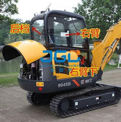 掘削機の付属品 9045E 9045D すべての車のフロントガラス強化ガラス