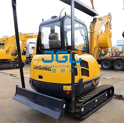掘削機の付属品 9045E 9045D すべての車のフロントガラス強化ガラス