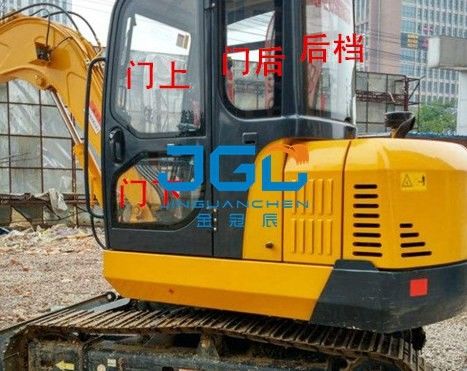 60V8掘削機の前後風防ガラス、左右のドアおよびWindows