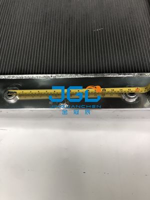 積込み機WA200-3の水漕のラジエーター工学機械類の付属品