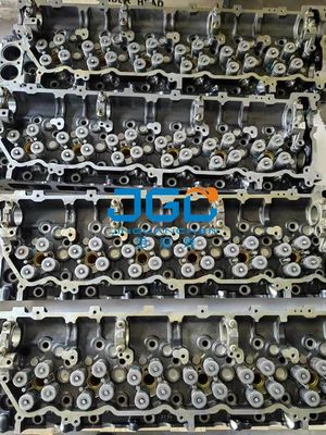 掘削機のエンジン部分6HK1 6BG1 DB58のシリンダー ヘッド アセンブリ8-98018-454-4 111110-9060
