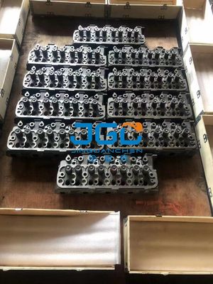 掘削機 エンジン部品 4D34 シリンダーヘッド組立 ME997799 エンジニアリング機械部品