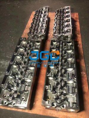 MCB1482144 MCB2239250 シリンダーヘッド組成 C9 C12 13 C15 C18 掘削機用品