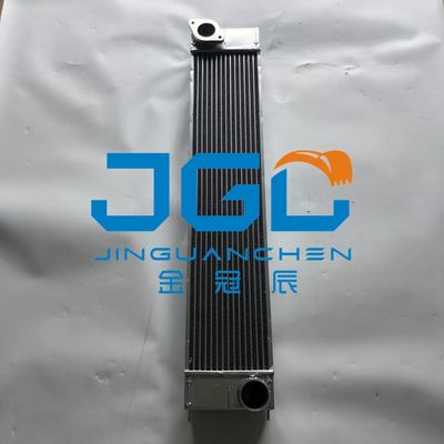 PC240-8MOのディーゼル機関のインタークーラー206-03-24170の掘削機の建設機械部品