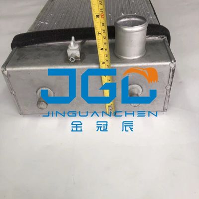 掘削機用品 SK130-8 タンク用ラジエーター エンジニアリング機械部品