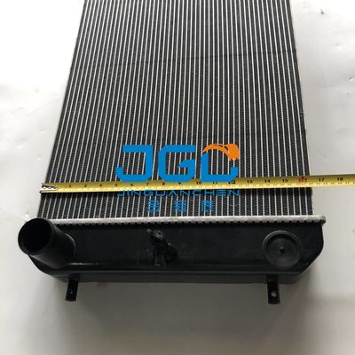 建設機械部品ZAX200-5Bの水漕のラジエーター4668378の掘削機の部品
