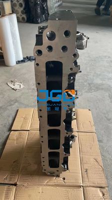 掘削機 ディーゼルエンジンの部品 4HK1 6hk1 シリンダーヘッド アッシー 4HK1 シリンダーヘッド組立 8980083636