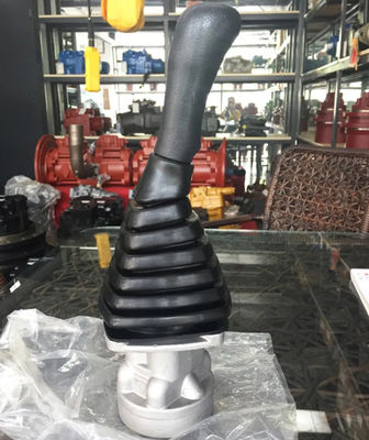 工場提供 CAT330B E330B 掘削機 左 右 水力ジョイスティックハンドル ジョイスティックコントローラ