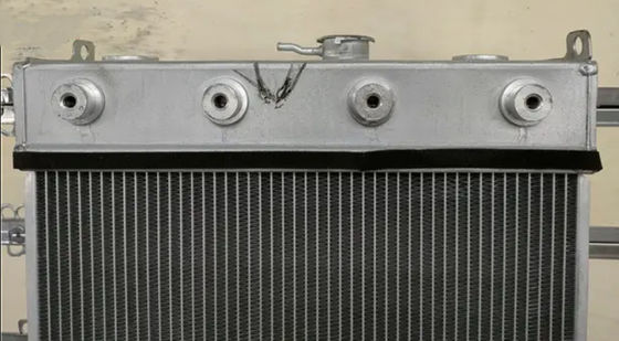 高品質のアルミラジエーター PC450-8 208-03-75110