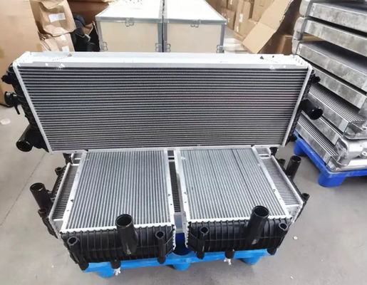 11K6-46020 HX220SL R220LC-9SA エグババータ用水散熱器