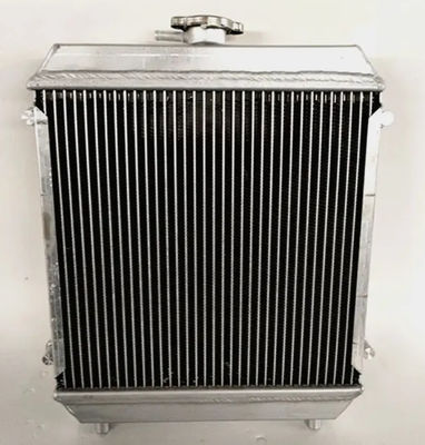 ラジエーター ユニークなデザイン ホットセール 掘削機 全アルミ ラジエーター Kubota10