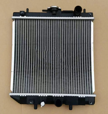ホットセール K7561-85210 RTV900 掘削機ラジエーター アルミニウム材料