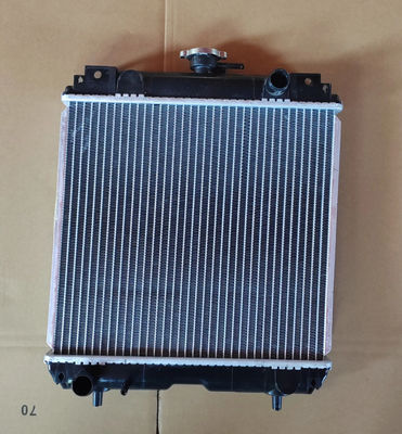 水タンク散熱器 アッシー RA221-42300 クボタ U15 U17 U15-3 U17-3 掘削機用