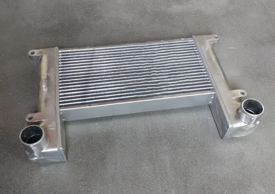 ZAX120-6 ZAX120 ZAX110 ZAX130 ZAX135 エグババター充電エアクーラー インタークーラー