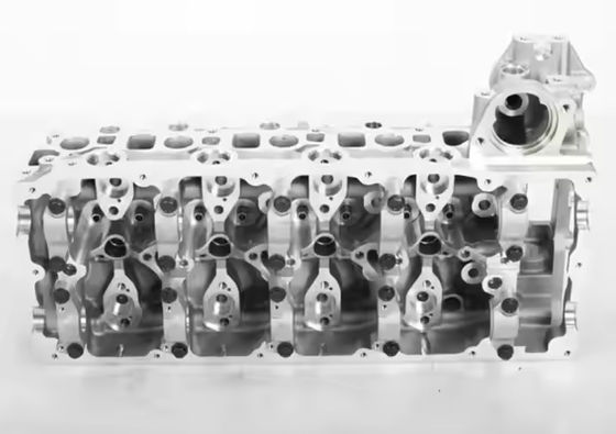 新しい4JJ1 バルブ付きシリンダーヘッド組立