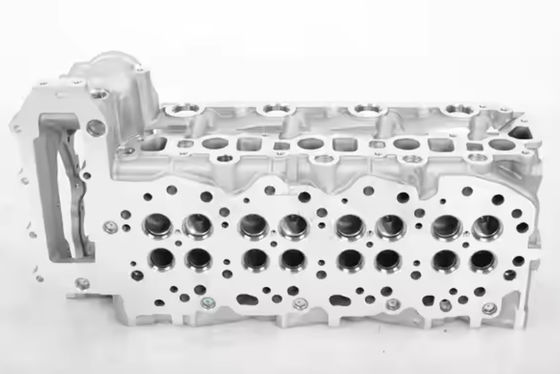 新しい4JJ1 バルブ付きシリンダーヘッド組立