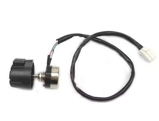 新しいCX210B CX460B CX700B SH200-5 掘削機 KHR2751 スロットルスイッチセンサー