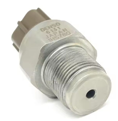 4HK1 6HK1 エンジン SK200-8 油圧ショベル コモンレール燃料圧力センサー 4990006131 499000-6131 4332040