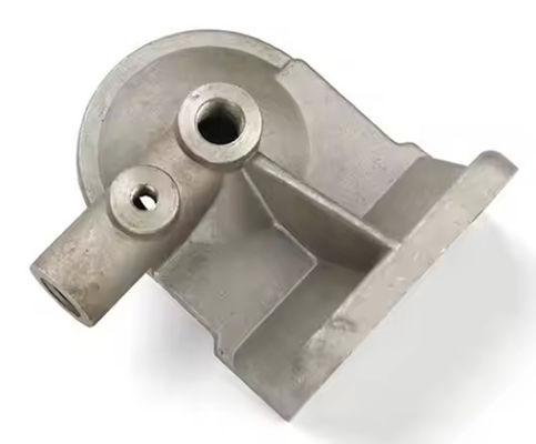 高品質PC200-6 PC300-6 掘削機のスペアパーツ 燃料フィルターヘッド 6114-71-6210 6138-71-6110