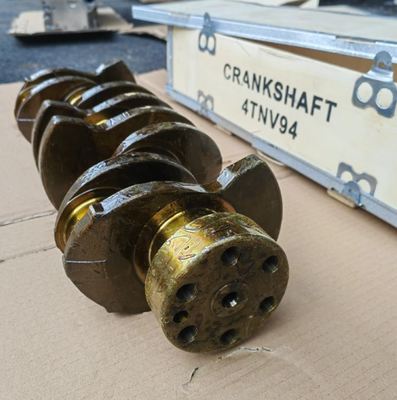 新しい状態 4TNV98 4TNV94 4TNV88 3TNV88 クランクシャフト ヤンマーの掘削機ディーゼルエンジンの長寿命